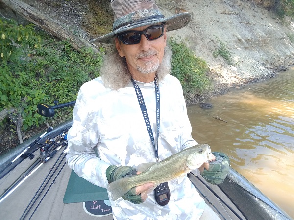 Read more about the article Lake Erie Bass Fishing Report: Vermillion